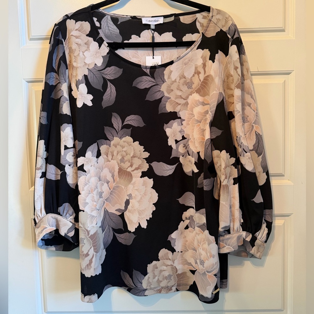 NWT Calvin Klein Black and Cream Floral Blouse